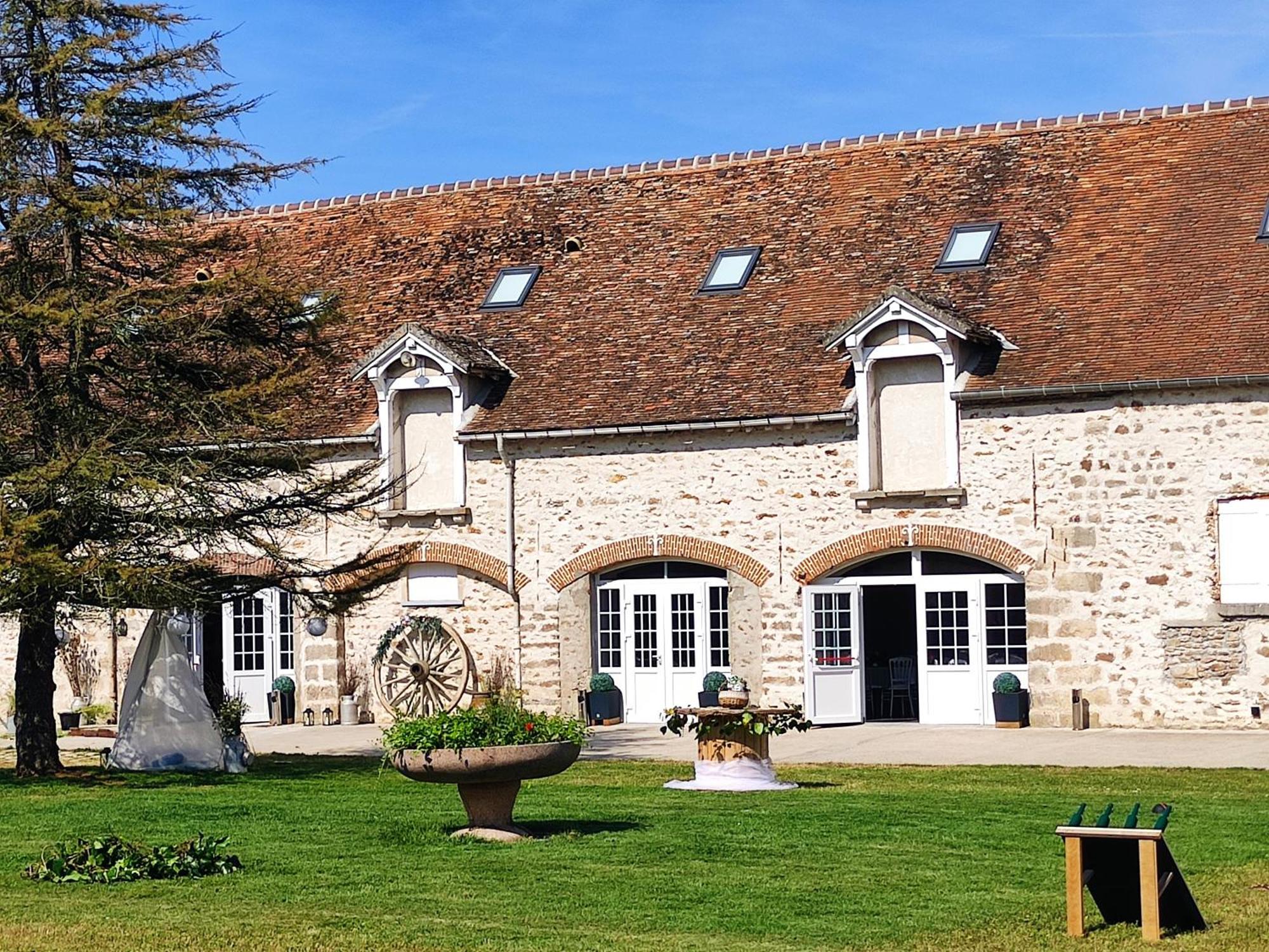 Domaine De La Ferme De Mont Bed and Breakfast Mormant Eksteriør billede